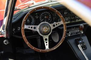 Imagen 13/25 de Jaguar Type E (2+2) (1969)