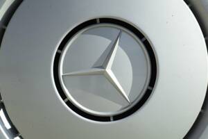 Imagen 15/45 de Mercedes-Benz 190 E (1989)