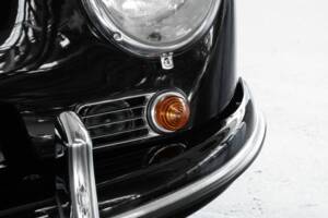 Bild 45/49 von Intermeccanica 356 Roadster 6 (1991)
