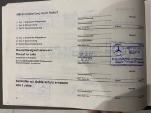 Image 60/63 of Mercedes-Benz 500 SEC (1984)