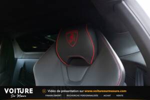 Image 12/32 of Lamborghini Huracán EVO (2020)