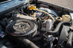 Image 9/38 of Mercedes-Benz 300 D (1981)