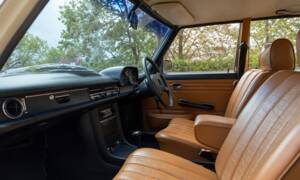 Imagen 4/40 de Mercedes-Benz 230/4 (1976)