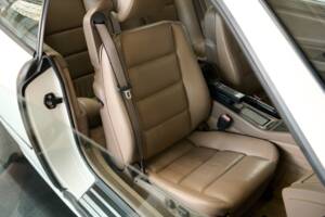 Immagine 36/50 di BMW 850i (1990)
