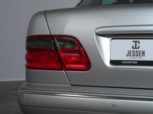 Afbeelding 8/34 van Mercedes-Benz E 430 4MATIC (2001)