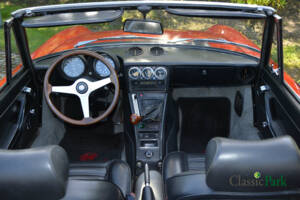 Bild 11/50 von Alfa Romeo 2000 Spider Veloce (1981)