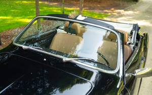 Image 26/65 de Volkswagen Karmann Ghia 1600 (1971)