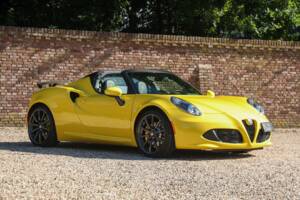 Image 22/50 of Alfa Romeo 4C Spider (2018)