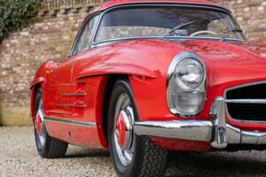 Image 28/50 of Mercedes-Benz 300 SL Roadster (1957)