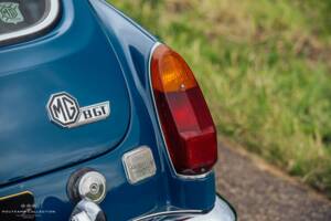 Image 10/40 of MG MGB GT V8 (1973)