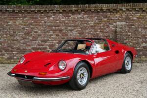 Immagine 1/50 di Ferrari Dino 246 GTS (1973)