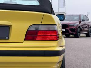 Bild 30/54 von BMW 320i (1999)