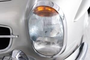 Image 21/36 of Mercedes-Benz 300 SL Roadster (1961)