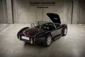 Image 21/73 of AC Cobra Replica (2005)