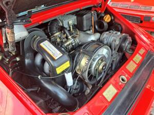 Bild 29/31 von Porsche 911 Carrera 3.2 (WTL) (1987)