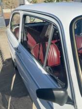 Image 5/56 of SEAT 850 Speciale (1971)