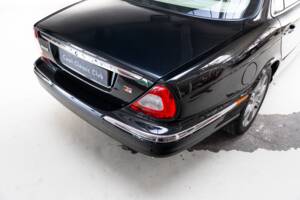 Bild 30/32 von Jaguar XJ 8 3.5 (2005)