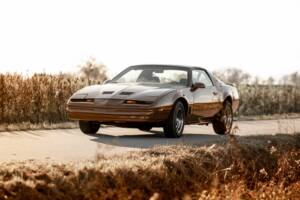 Bild 2/5 von Pontiac Firebird TransAm (1986)