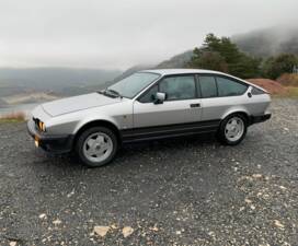 Afbeelding 1/4 van Alfa Romeo Alfetta 2.0 (1984)