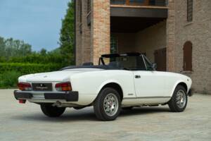 Image 11/50 de FIAT Spider 2000 Pininfarina 50th Anniversary Edition (1981)