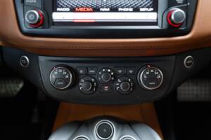 Image 25/47 of Ferrari FF (2015)