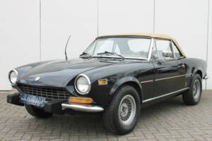 Immagine 1/22 di FIAT 124 Spider CS1 (1974)