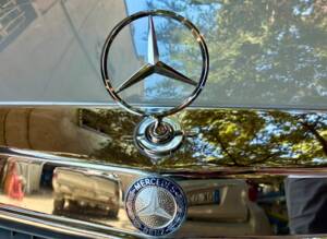 Afbeelding 63/73 van Mercedes-Benz 380 SE (1984)