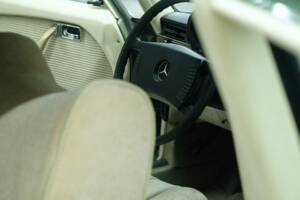 Image 38/50 de Mercedes-Benz 450 SEL 6,9 (1975)