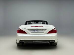 Bild 13/26 von Mercedes-Benz SL 500 (2015)