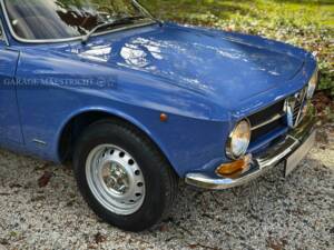 Bild 12/100 von Alfa Romeo Giulia GT 1300 Junior (1973)