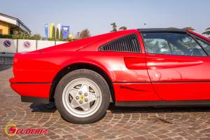 Image 14/49 of Ferrari 208 GTS Turbo (1989)