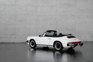 Image 5/46 de Porsche 911 Carrera 3.2 (1984)