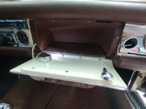 Image 47/58 of Mercedes-Benz 280 SL (1969)