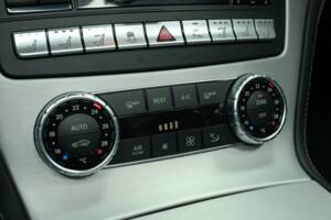 Bild 20/50 von Mercedes-Benz SL 500 (2015)