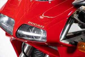 Image 46/50 of Ducati 748 S (1996)