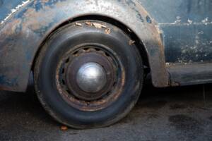 Image 16/134 of Ford V8 (1937)