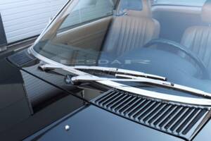 Image 17/23 of Mercedes-Benz 560 SL (1989)