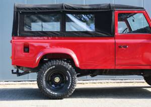 Image 7/38 of Land Rover 110 (1989)
