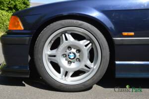 Image 42/50 de BMW 323i (1998)