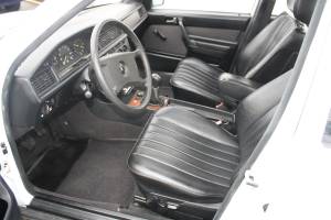 Image 3/12 of Mercedes-Benz 190 D (1986)