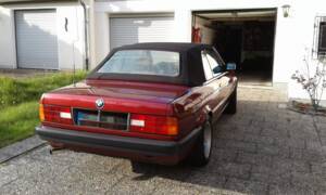 Image 4/7 of BMW 318i Touring (1992)
