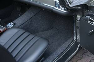 Bild 27/50 von Mercedes-Benz 280 SL (1971)