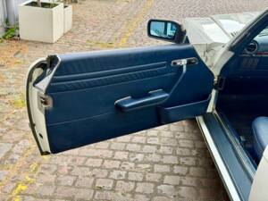 Image 24/50 of Mercedes-Benz 280 SL (1984)