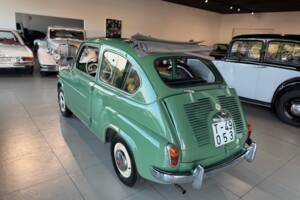Immagine 36/36 di SEAT 600 D (1966)