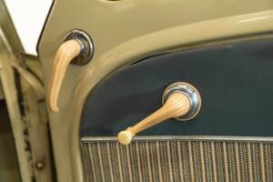 Image 18/29 of Renault Dauphine Gordini (1961)