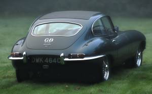 Image 2/50 de Jaguar Type E 4.2 (1965)