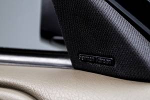 Image 23/37 of Jaguar XKR (1998)