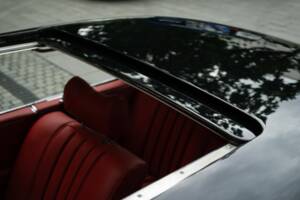 Image 70/95 of Mercedes-Benz 280 SE 3,5 (1970)