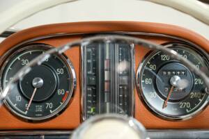 Immagine 6/48 di Mercedes-Benz 300 SL Roadster (1959)