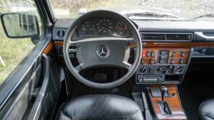 Bild 13/45 von Mercedes-Benz 300 GE (lang) (1991)